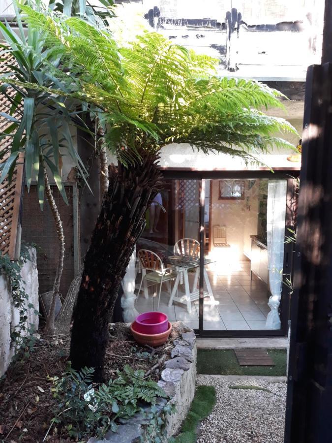 Studio Grotte Des Fees Hyeres Exterior photo