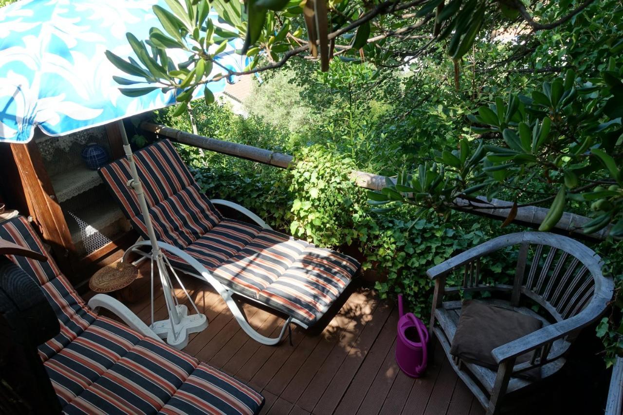 Studio Grotte Des Fees Hyeres Exterior photo