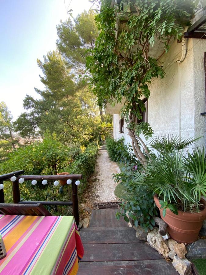 Studio Grotte Des Fees Hyeres Exterior photo